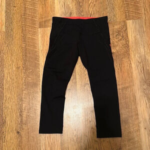 Lorna Jane Black Cropped Legging D7